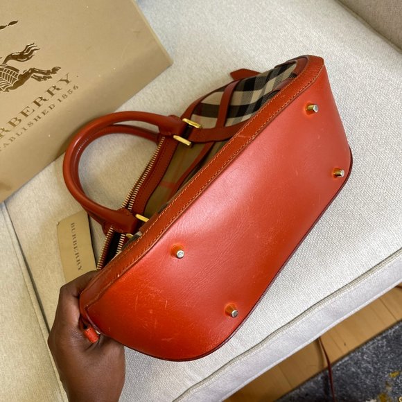 BURBERRY CHECKED HANDBAG - Picture 10 of 11